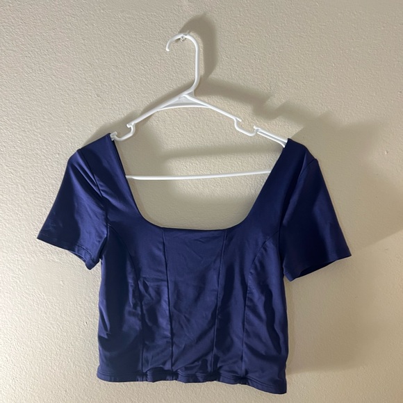 Cute blue top